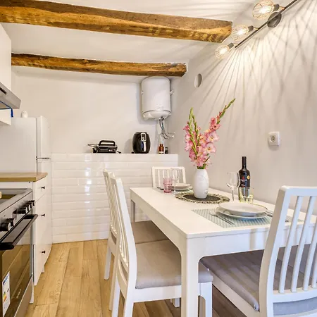 Erin By Interhome