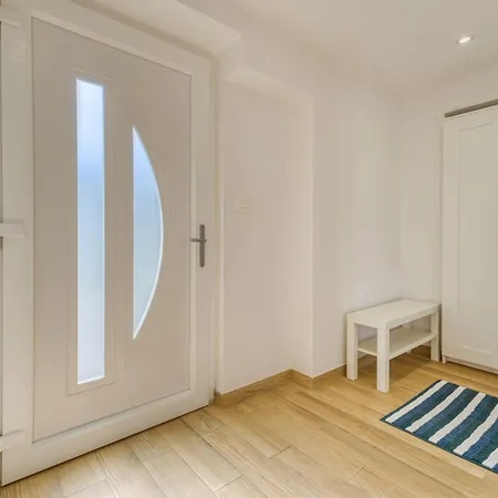 Apartament Erin By Interhome