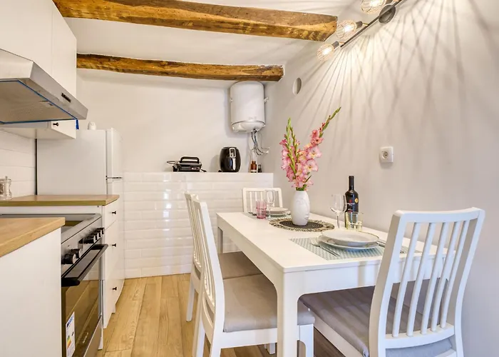 Erin By Interhome